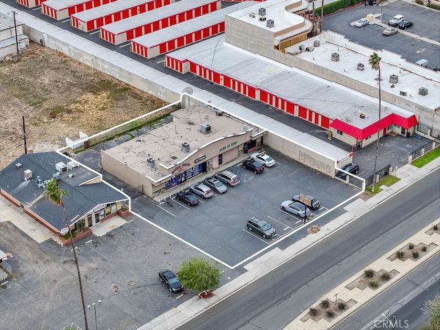 405 Iowa Avenue, Riverside