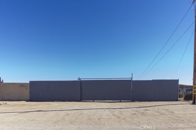 42052 3rd Street E, Lancaster