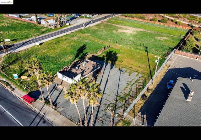 6464 Bethel Island Rd, Bethel Island
