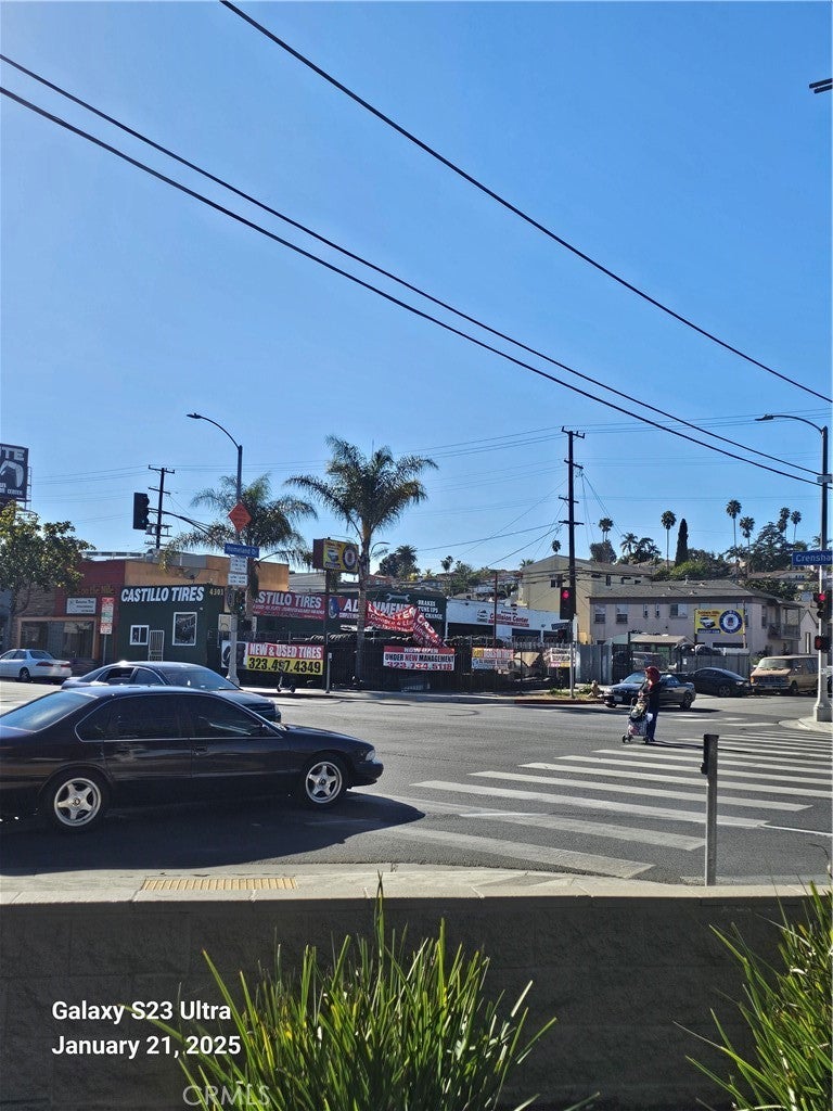 Photo of Listing #DW25019165