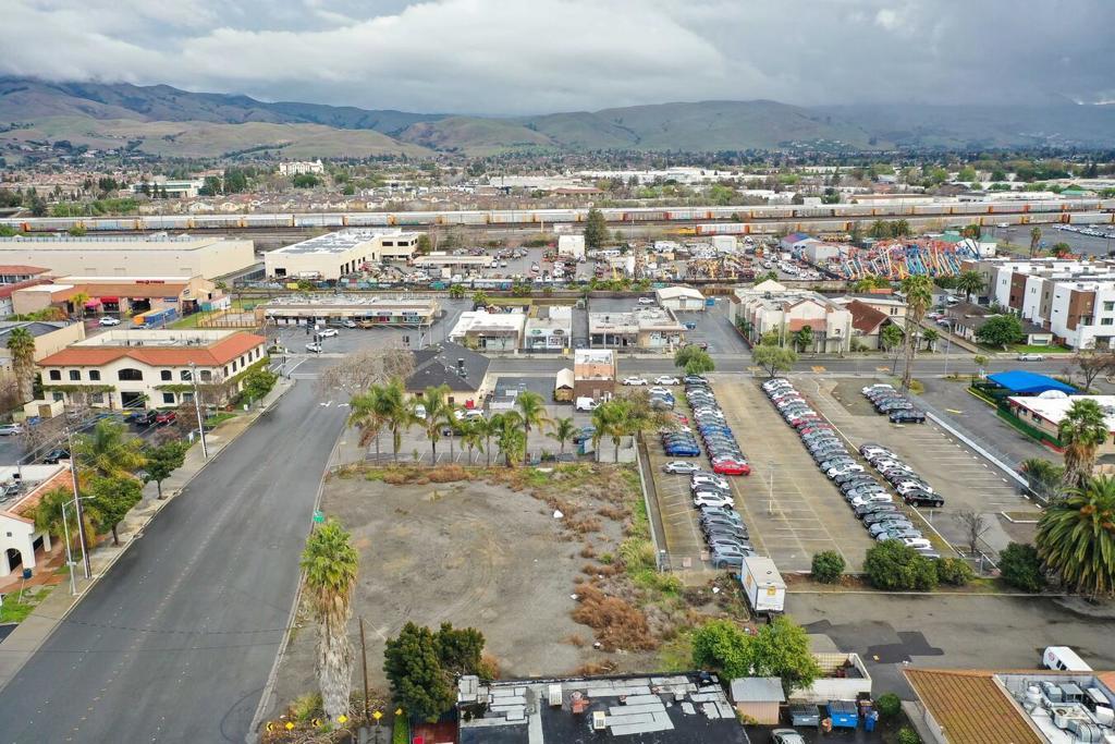 Photo of Listing #ML81992936