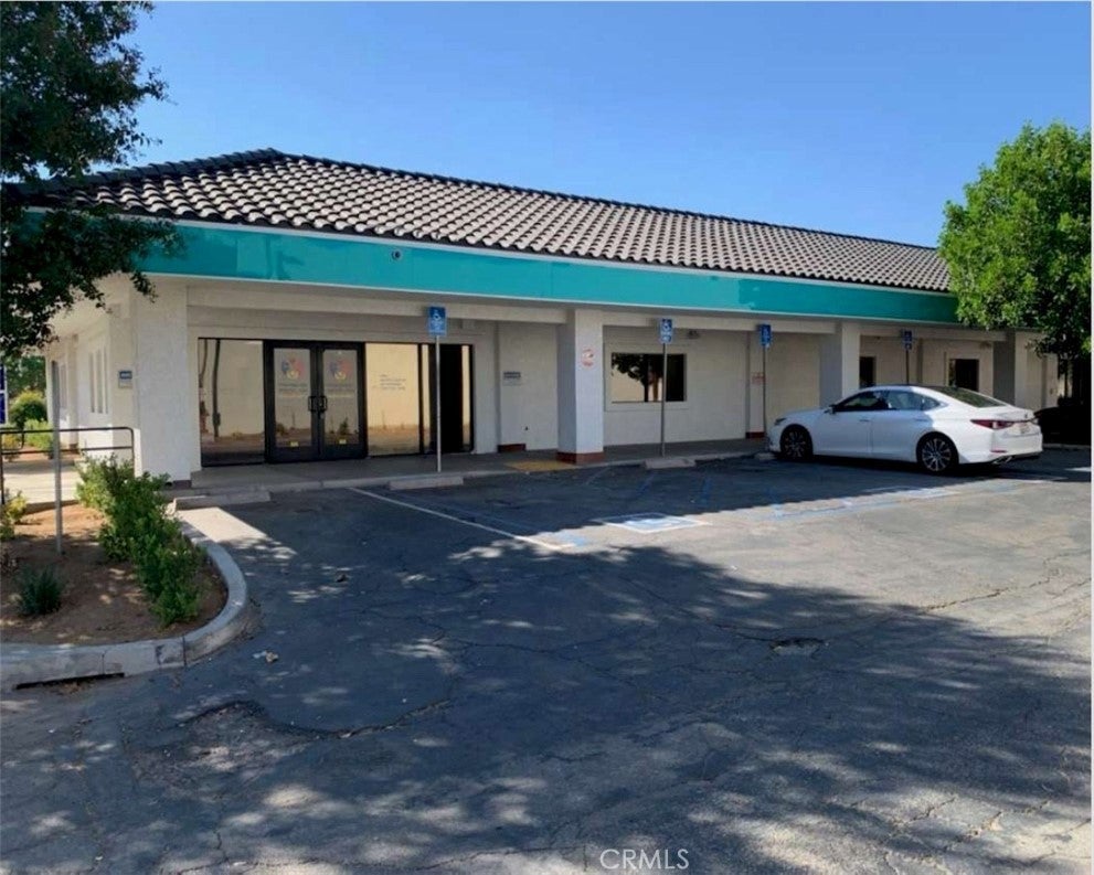 Photo of Listing #IV25041292