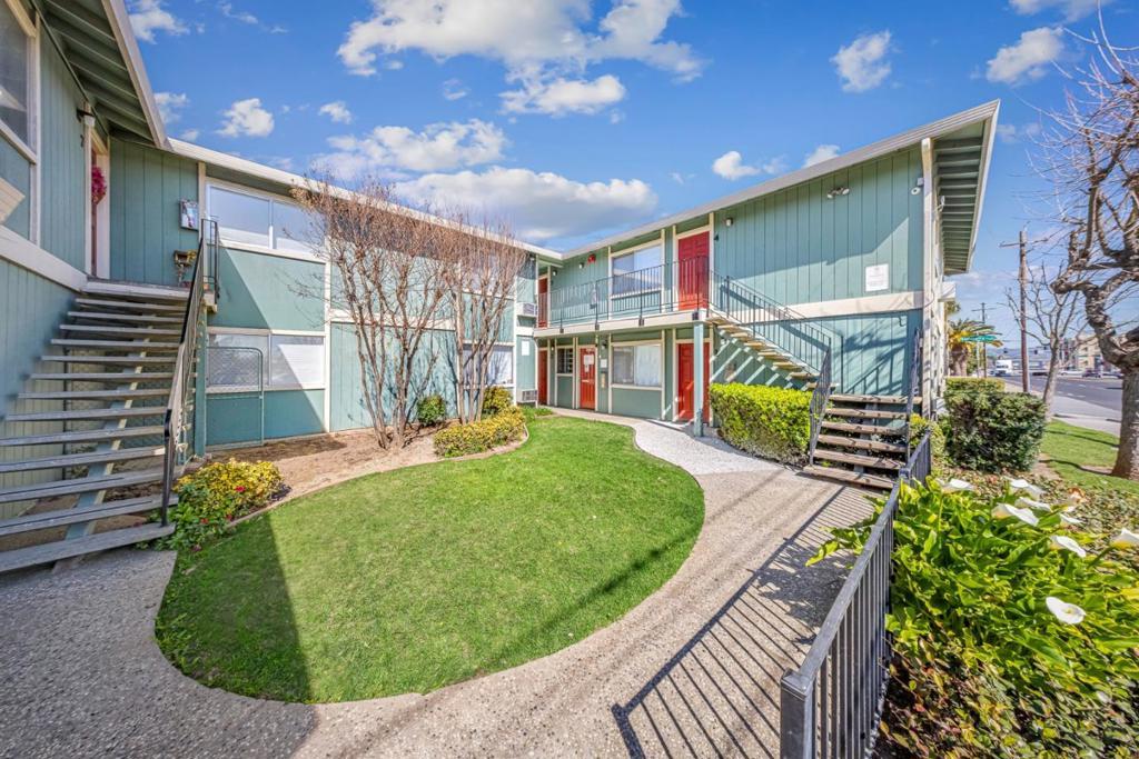 Photo of Listing #ML81995731