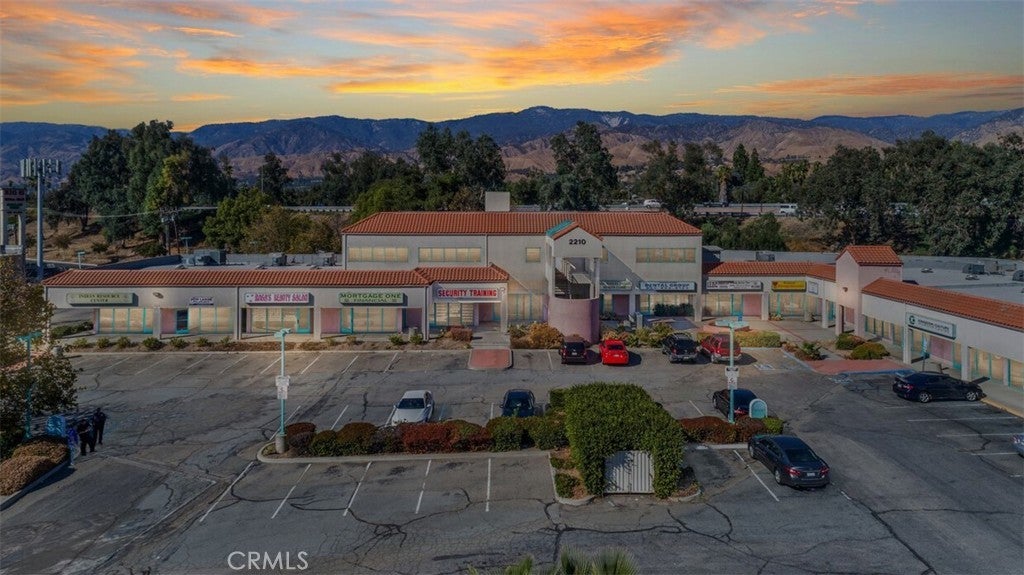 Photo of Listing #DW25044492