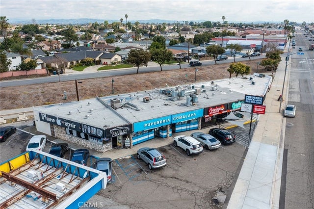 9423 Alondra Boulevard, Bellflower