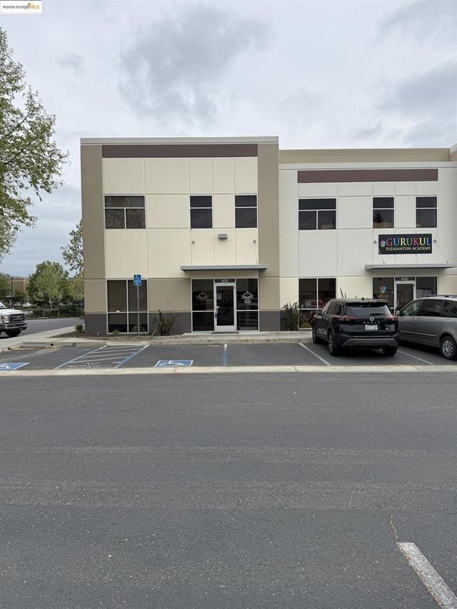 435 Boulder Ct. Ste. 500, Pleasanton
