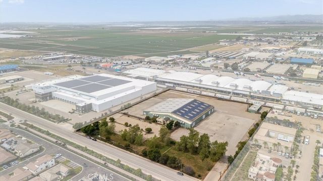 1200 La Brea Avenue, Santa Maria
