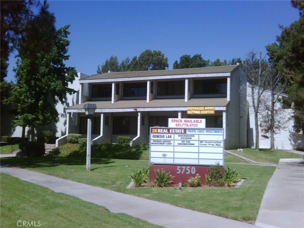 Photo of Listing #IV25096359