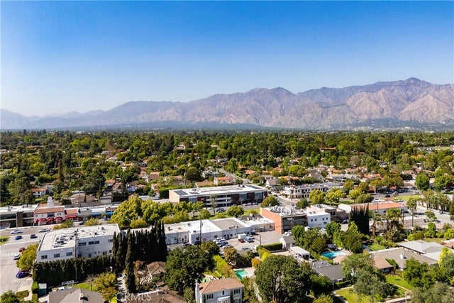 2347 Huntington Drive, San Marino