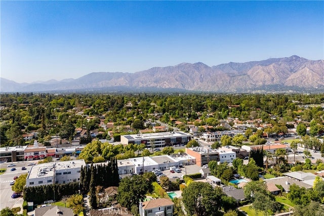 2347 Huntington Drive, San Marino