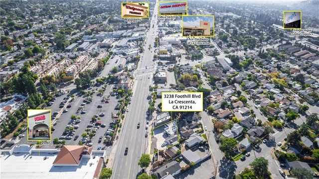 3238 Foothill Boulevard, La Crescenta