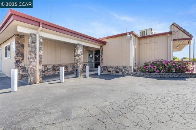 8500 Brentwood Blvd, Brentwood