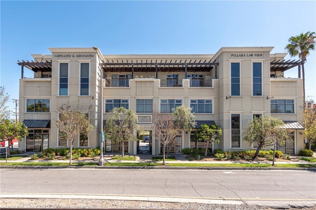 Photo of Listing #SB25111860