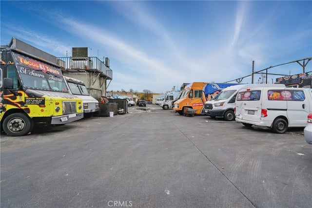 3916 3930 Gage Avenue, Bell