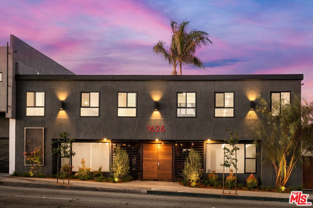 Photo of Listing #25551297