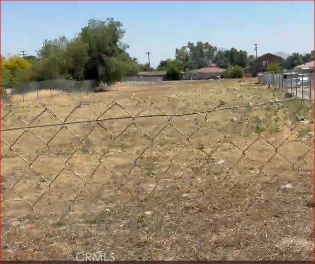 16447 Arrow Boulevard, Fontana