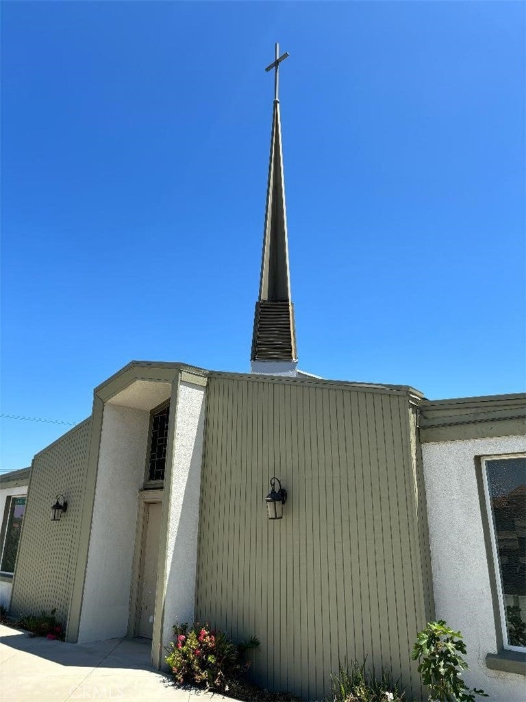 25226 Western Avenue, Harbor City