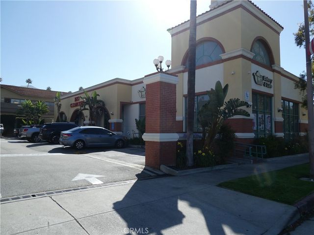 1427 B W Glenoaks Boulevard, Glendale