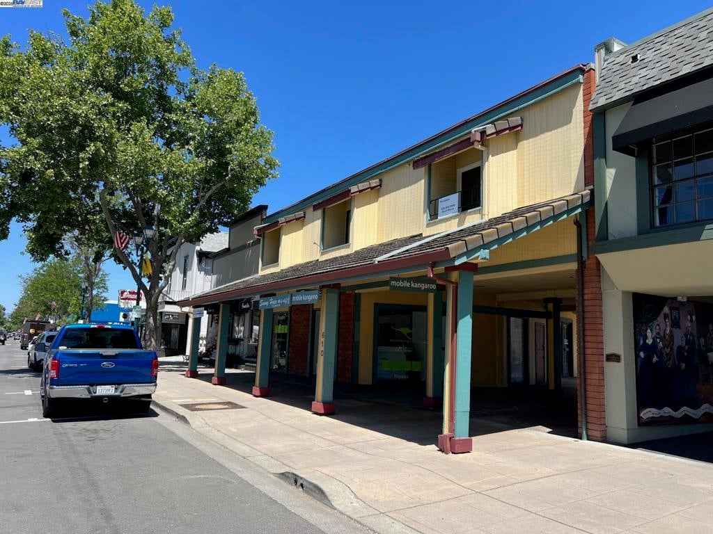 Photo of Listing #41102590