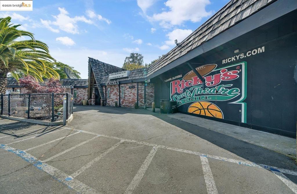 Photo of Listing #41102666