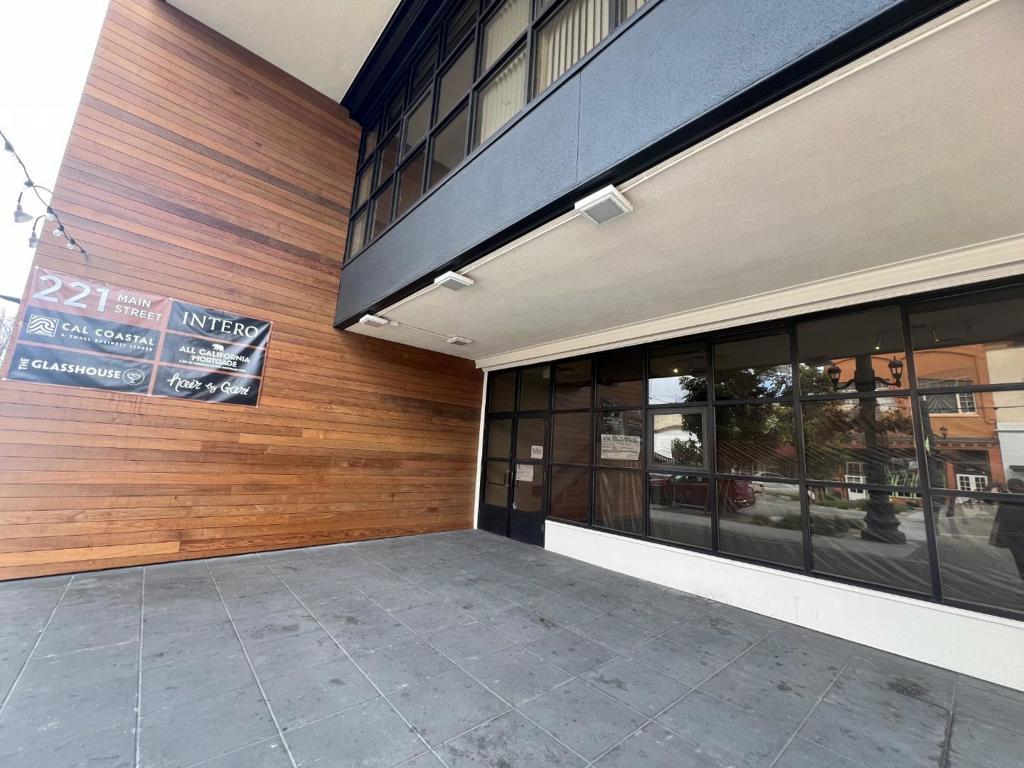 Photo of Listing #ML82012403