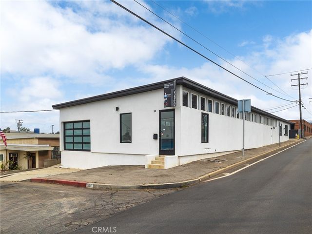 805 E El Segundo Boulevard, El Segundo