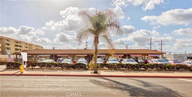 7600 Katella Avenue, Stanton