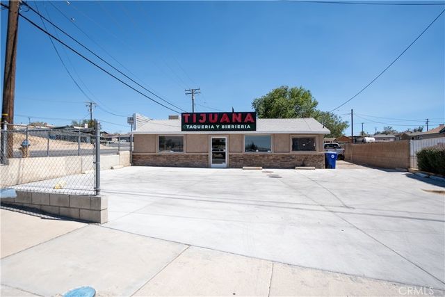 14290 Hesperia Road, Victorville