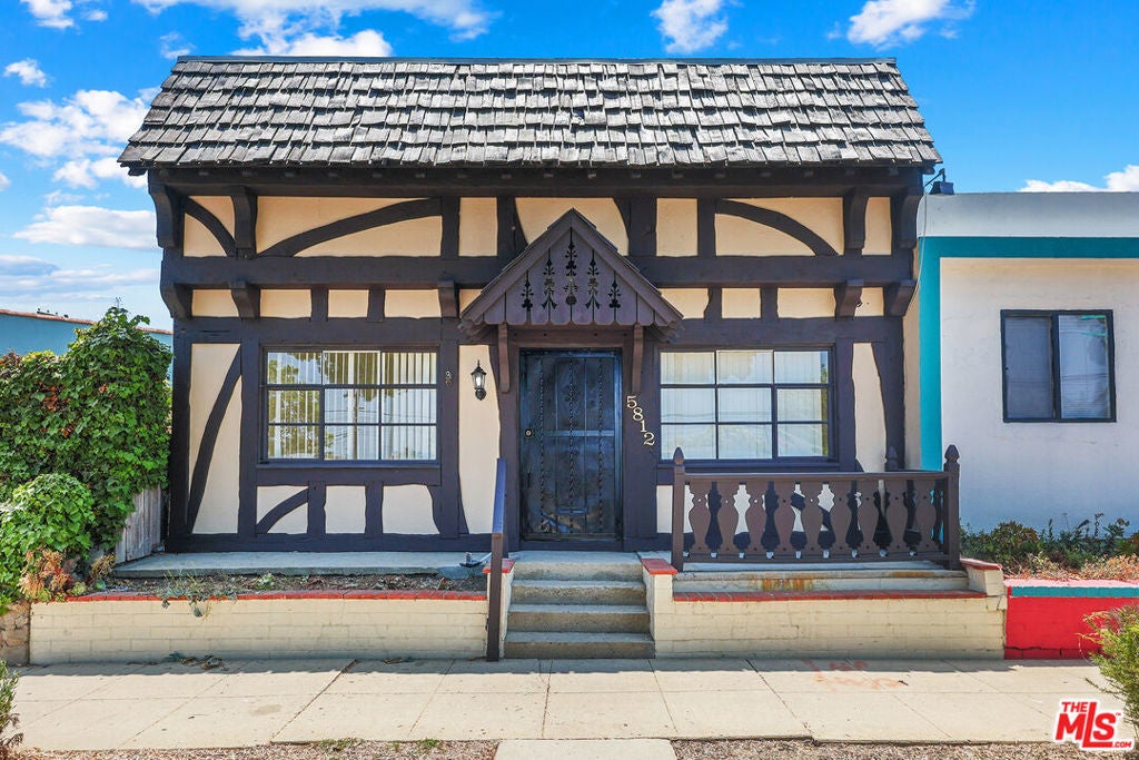 5812 Venice Boulevard, Los Angeles