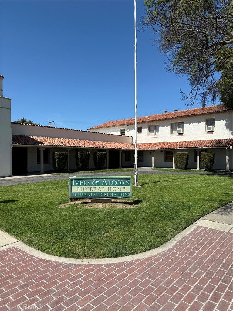 901 Main Street, Merced