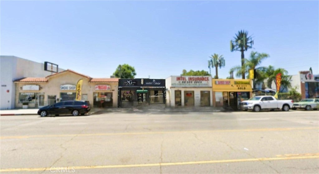 10544 Victory Boulevard, North Hollywood