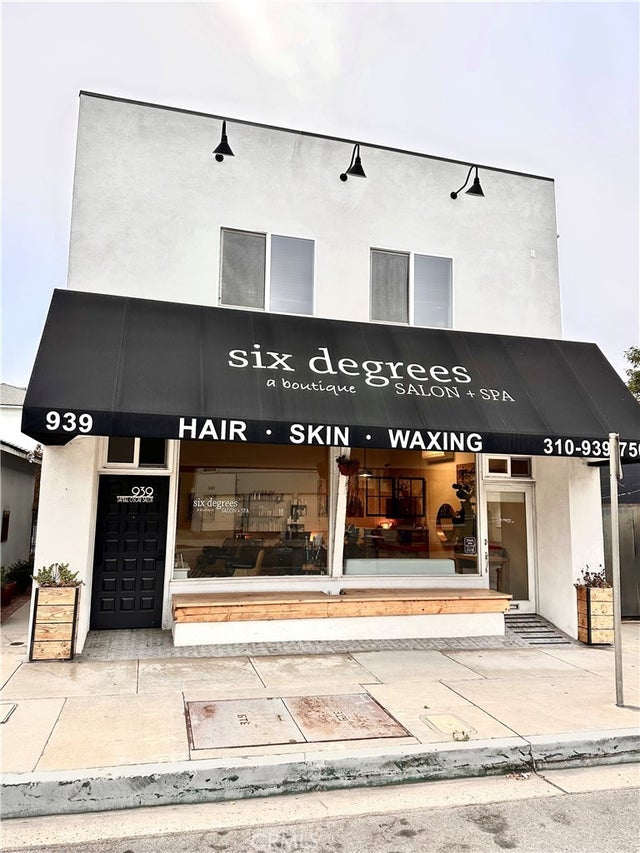 939 Manhattan Beach Boulevard, Manhattan Beach.