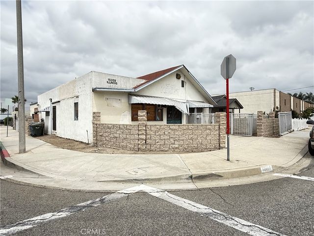 15359 Illinois Avenue, Paramount