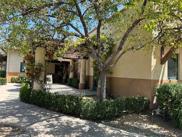 407 Bryant Circle # A, Ojai