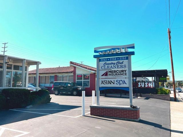 22402252 N Fremont Street, Monterey