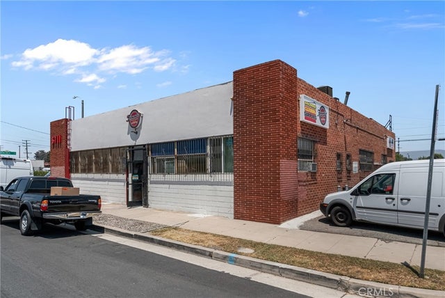 5711 Sheila Street, Commerce