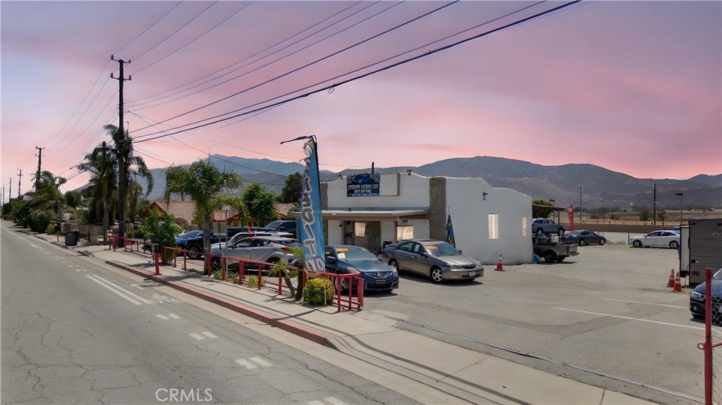 Photo of Listing #IV25179461