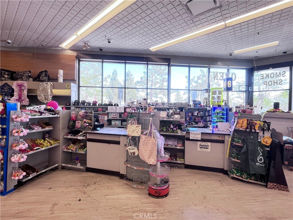 Photo of Listing #IV25181262