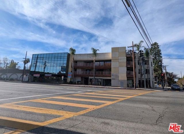 6047 Tampa Avenue # 307, Tarzana