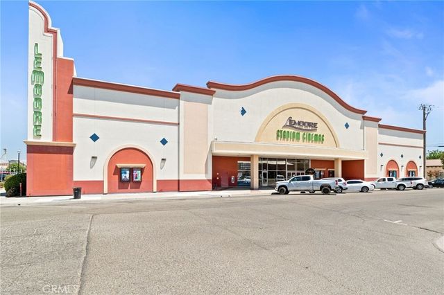 400 Follett Street, Lemoore