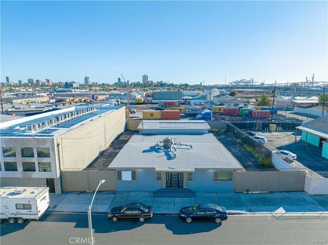 820 W Esther Street, Long Beach