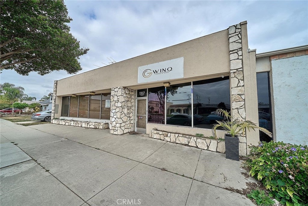 13823 San Antonio Drive, Norwalk