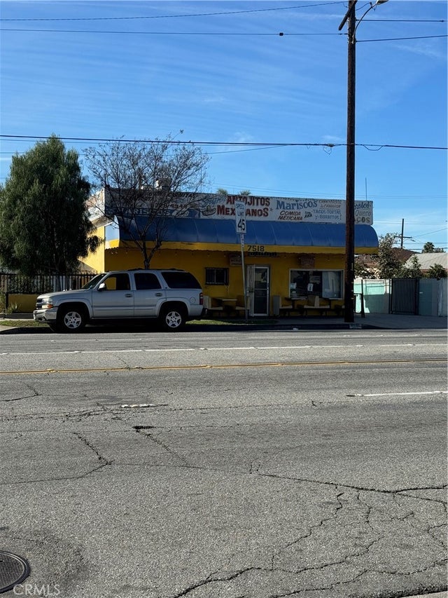 7518 Slauson Avenue, Commerce