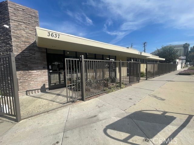 3637 Martin Luther King Jr Boulevard, Lynwood
