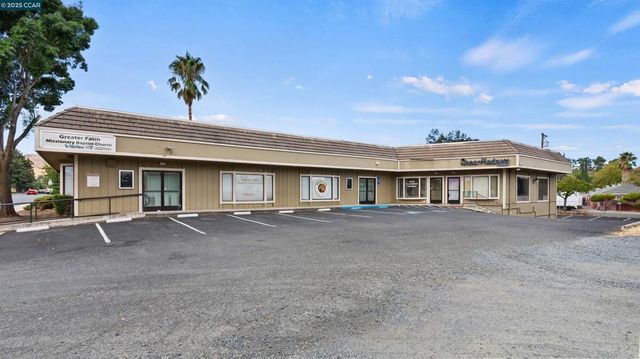 4156 Railroad Ave, Pittsburg