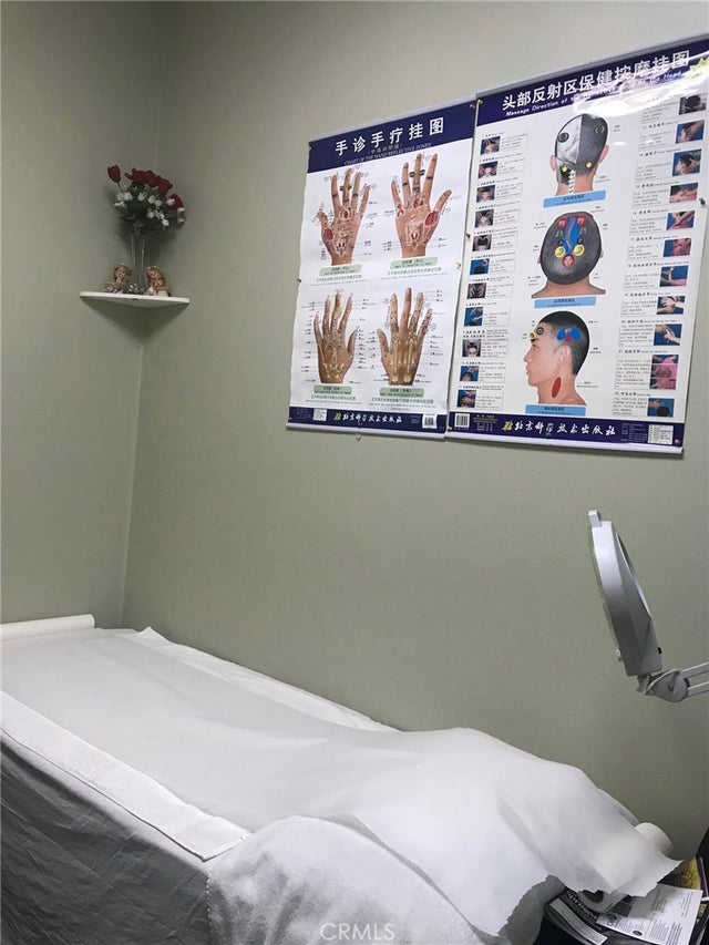 11618 South St # 214, Artesia