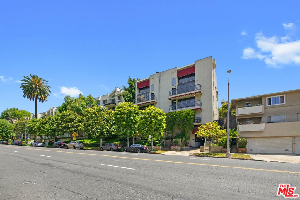 Photo of Listing #25591349