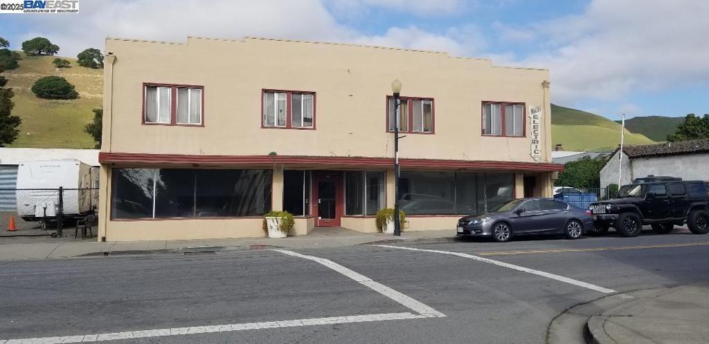 Photo of Listing #41111340