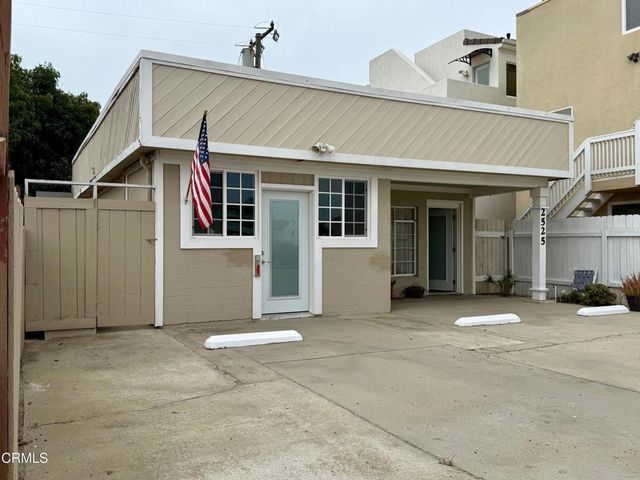 2525 Roosevelt Boulevard, Oxnard