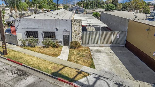 9516 Rayo Ave., South Gate